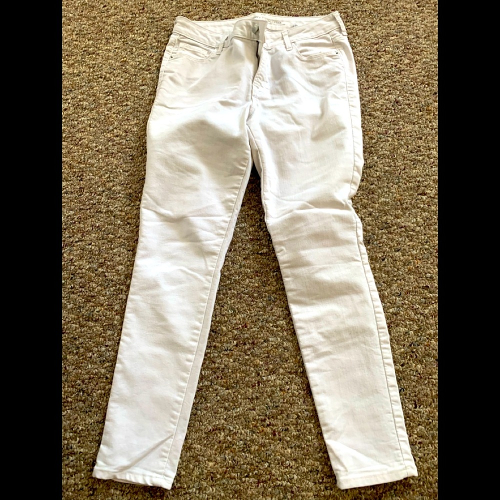 Old Navy Rockstar - Women’s Size 10 White Jeans
